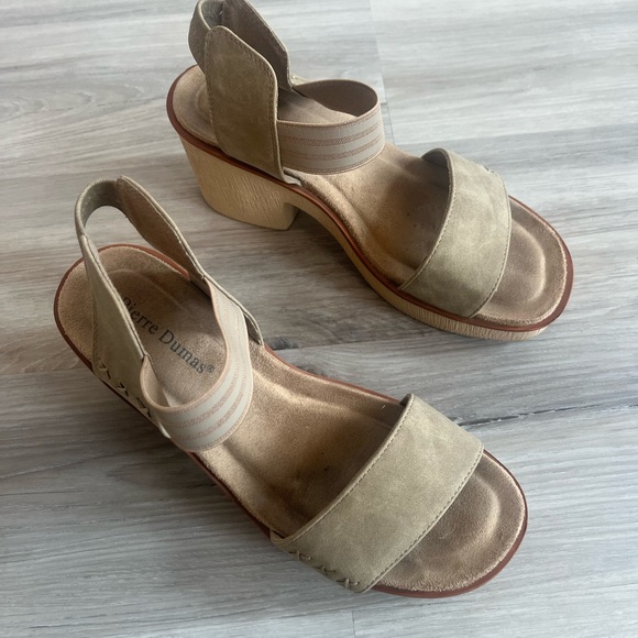 Pierre Dumas 9 Brown Platform Sandals - Picture 2 of 7